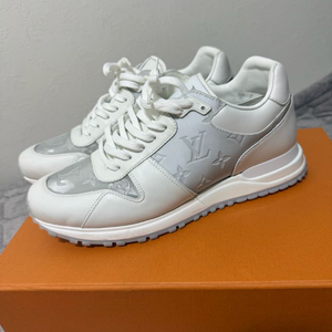 루이비통 런어웨이 6.5(255)사이즈