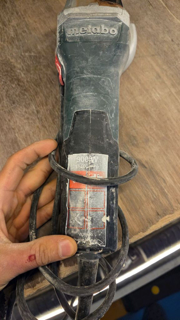 메타보 4인치 그라인더 이미지