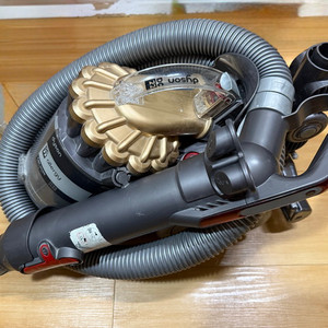 다이슨 DC22 유선청소기 이미지