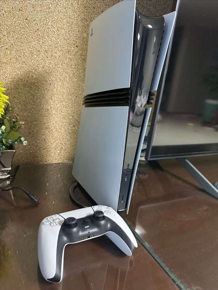 ps5 pro + 정품 수직스탠드 팝니다~~~~~--1