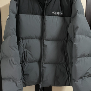 디스커버리 반슬리 숏패딩 패턴그레이색 100사이즈 팝니다