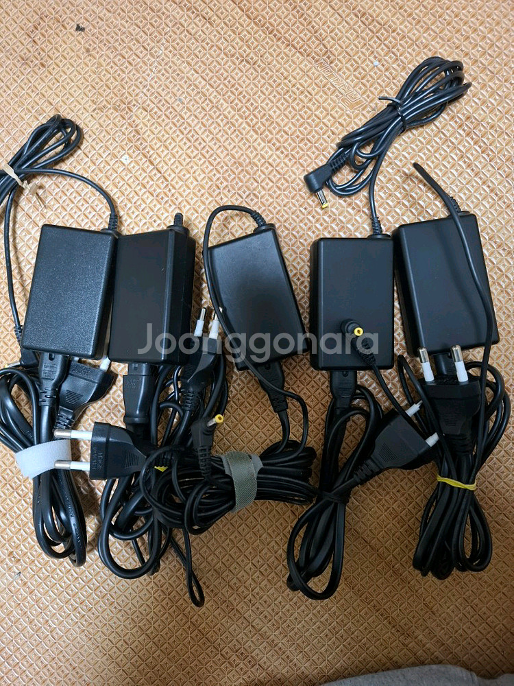 PSP 정품 충전 어뎁터--1