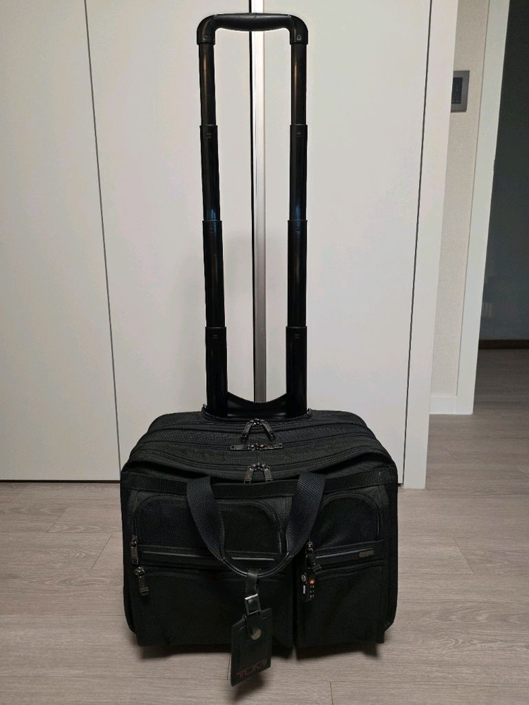 TUMI(투미) 알파 디럭스 2휠 브리프케리어 (품번: 26104D4)--4