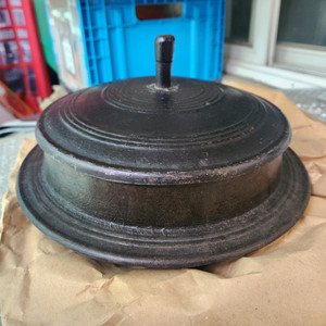 무쇠솥 입구지름 20cm