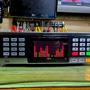 노래방.반주기기계