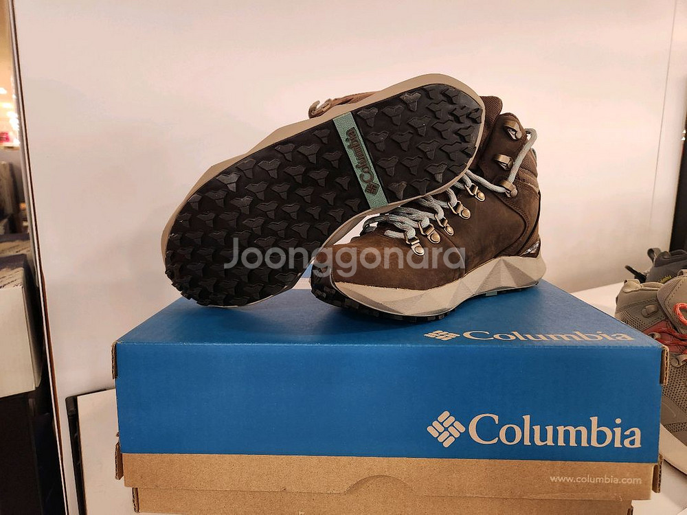 [새상품 창고정리]컬럼비아 Facet Sierra Outdry남성 여성 등산화 230 ~ 270--9