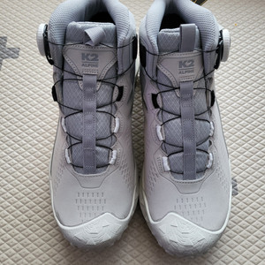 K2 보아 고어텍스 미들컷 등산화 250 (미사용)