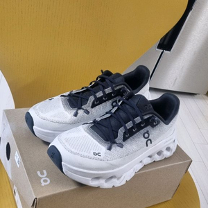 온 러닝 클라우드틸트 36싸이즈