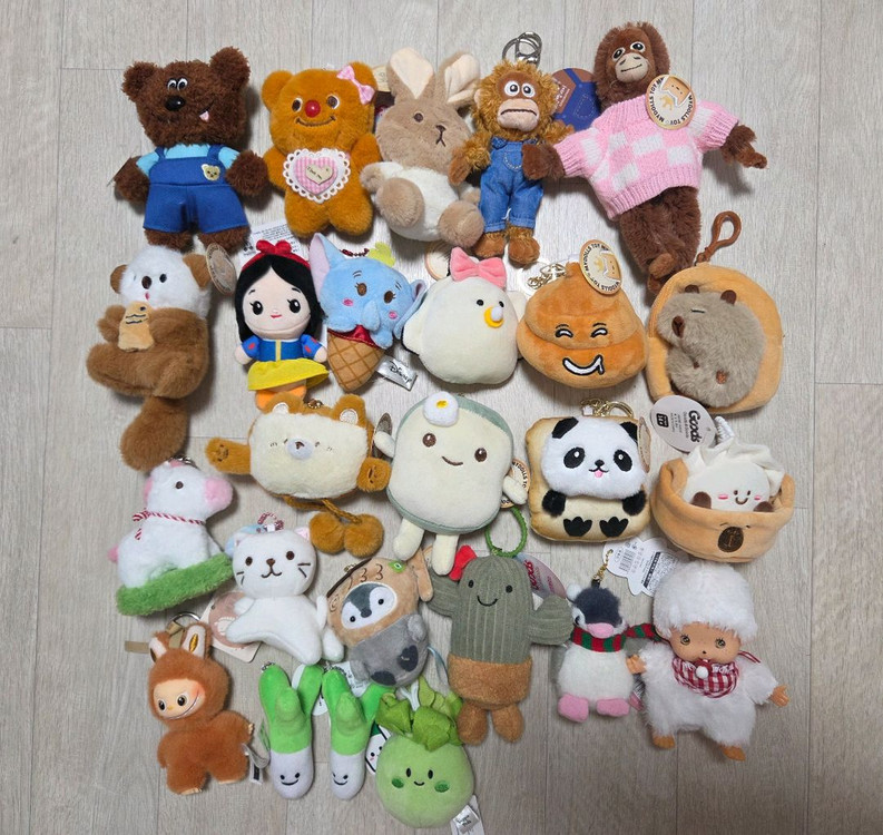 새상품, 택o) 오랑이 굴인형 디즈니 백설공주 덤보 라부부 몬치치 등 캐릭터 인형 키링 이미지