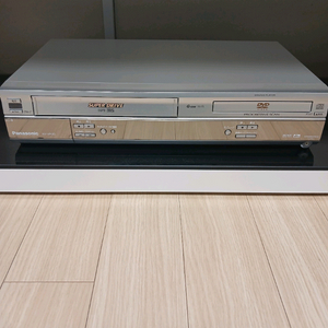 일제 파나소닉 VHS/DVD 콤보 플레이어(극상품)