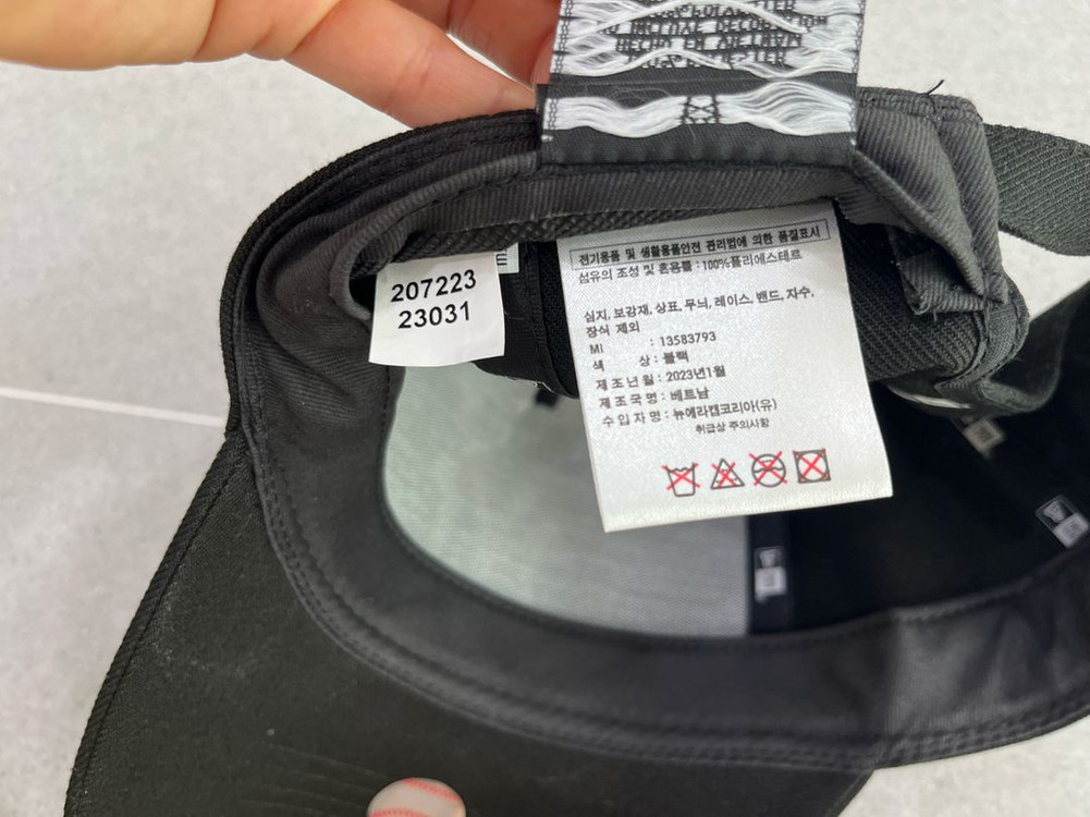 MLB 화이트 온 블랙 뉴욕양키스 K프레임 볼캡 블랙_13583793--5