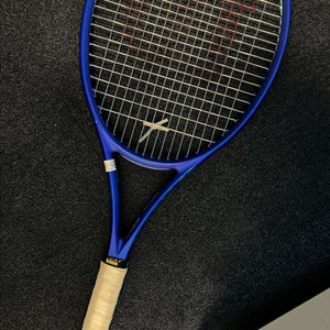 윌슨 울트라 v5 300g 테니스 라켓