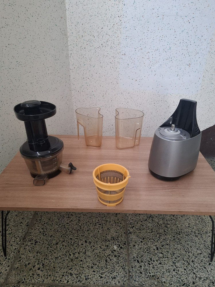 휴롬 2세대 원액기 착즙기 HE-DBF04 판매합니다~~--1