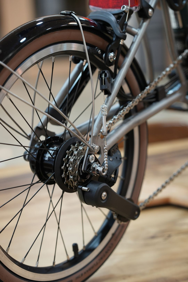 브롬톤 bbc 에디션 이미지