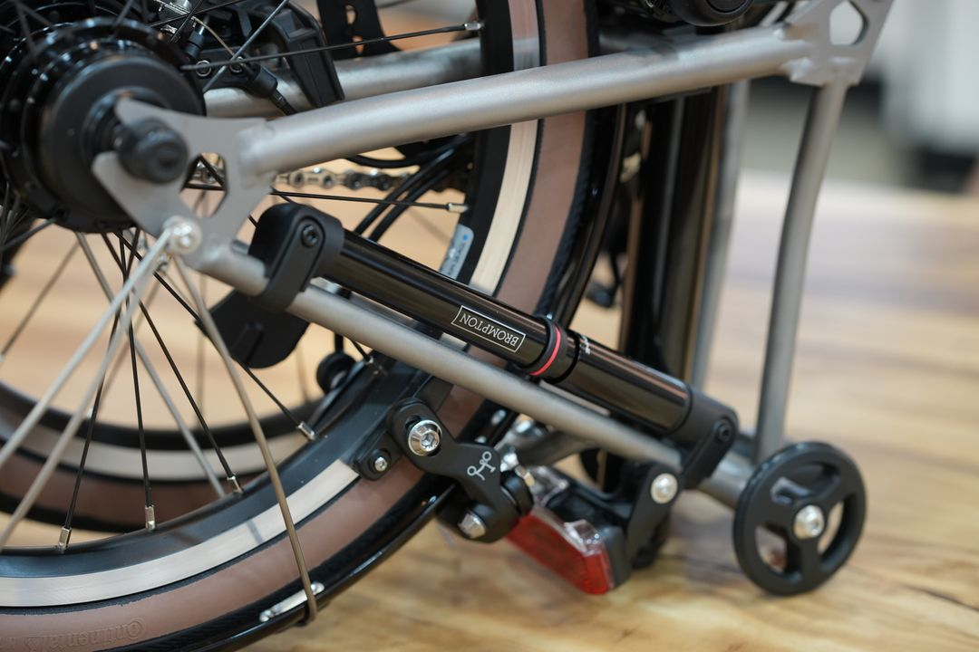 브롬톤 bbc 에디션 이미지