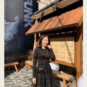 아스띠에 이태리 글리터 니트/시에 오르 유메르 라밤바룸 어리운드율 한섬 시스템 그레이룸 비그레이 타임