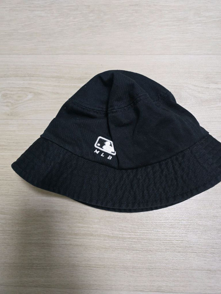 상태좋음) mlb 검정 모자--1