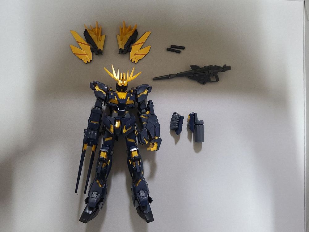 hg 유니콘 페넥스 + 밴시 가조립 건담 판매 합니다--1