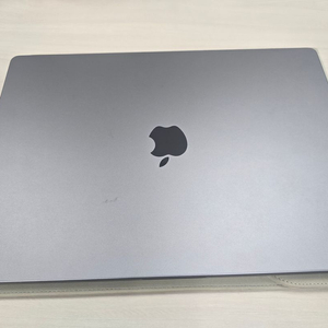 맥북 프로 (mac pro) 16인치 이미지