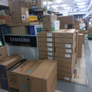 부산 삼성전자 모니터 24인치 27인치 미개봉신품 이미지