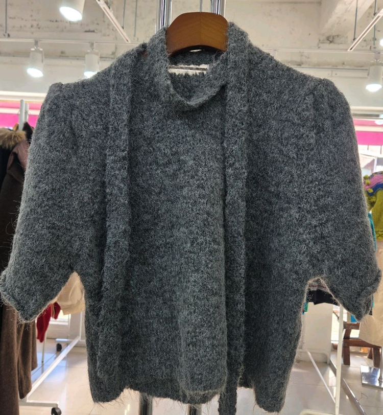 크롭 니트 반팔티(새상품)--1