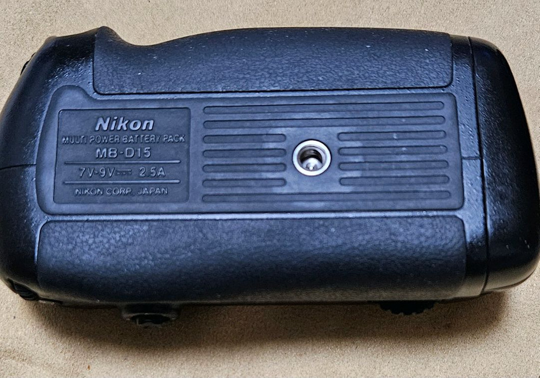 니콘 세로그립 MB-D15--4