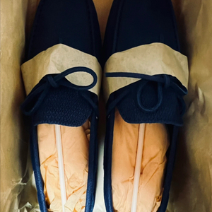 마지막가격)레어컬러 TODS 토즈 고미노시티 드라이빙 로퍼 새상품 네이비 희소템 이미지