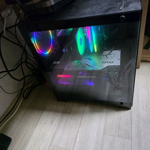 게이밍 본체팝니다.