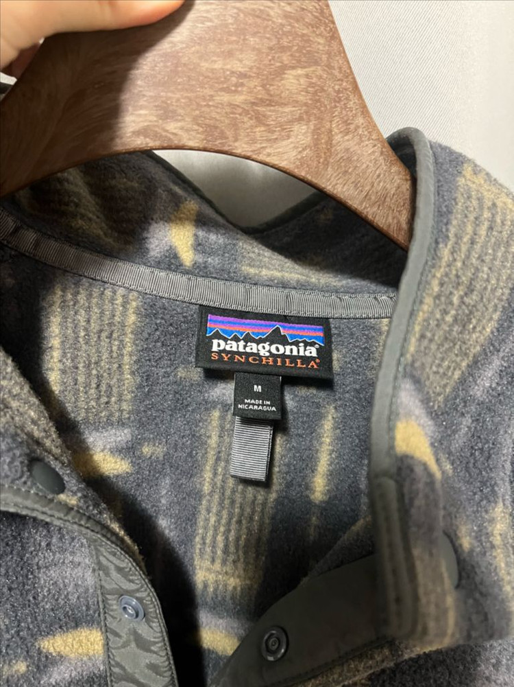 D2 파타고니아 프린티드 신칠라 스냅-T 플리스 M사이즈--2