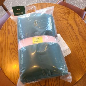 (할인판매_1개남음) 스타벅스 프리퀀시 MSGM 담요 블랭킷 비닐미개봉 새상품