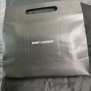 입생로랑 남성 장지갑