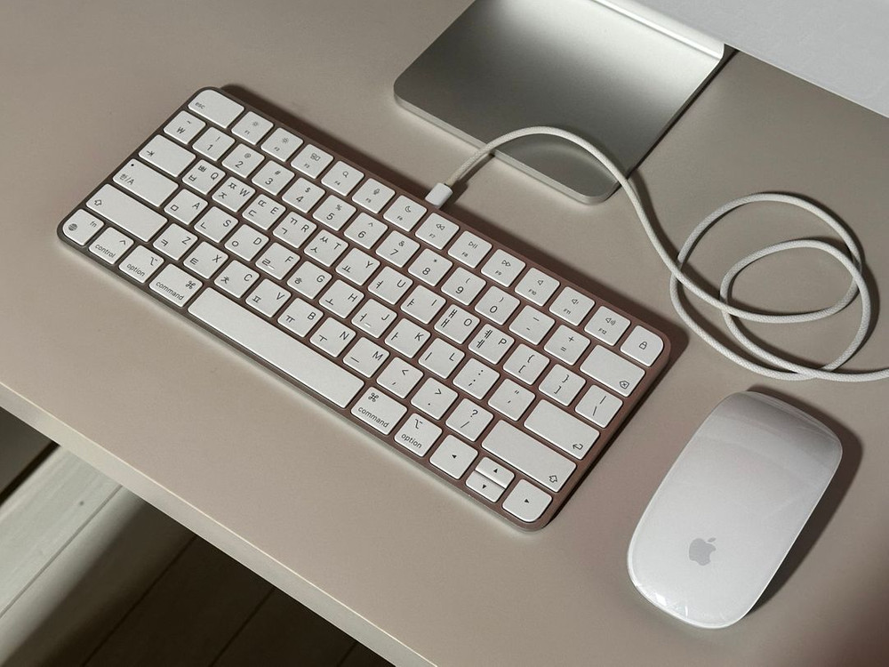 [풀박/S급] 아이맥 24인치 M1 / 23년 제조 / 상태 최상 이미지