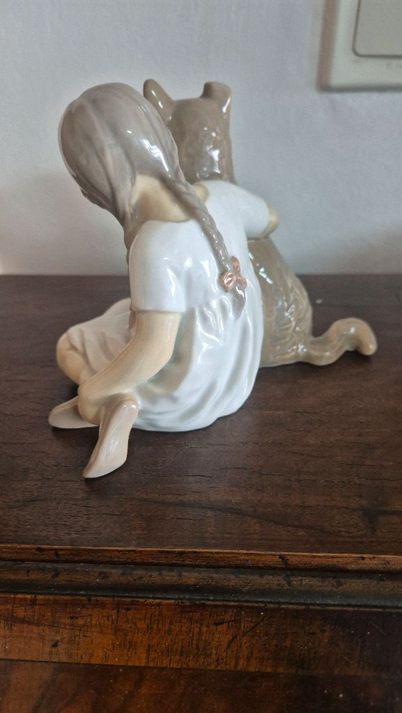 로얄코펜하겐 피겨린 순이와강아지--4