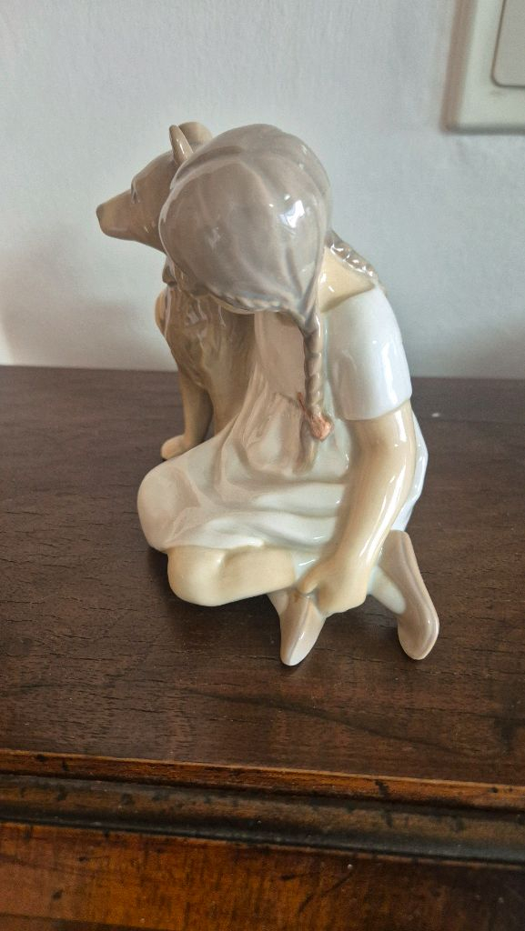 로얄코펜하겐 피겨린 순이와강아지--5