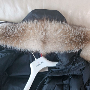 몽클레어 클로에 폭스퍼 이미지