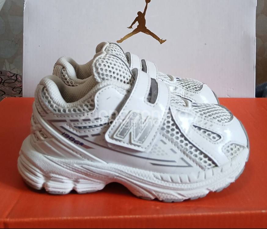 뉴발란스키즈 1906R 150운동화 화이트25년2월제품--2