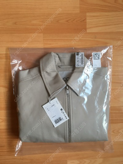 <택있음>COS미니멀 크롭재킷(36/베이지)--1