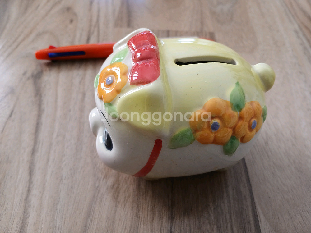 (새것) 도자기 돼지저금통(소)--1