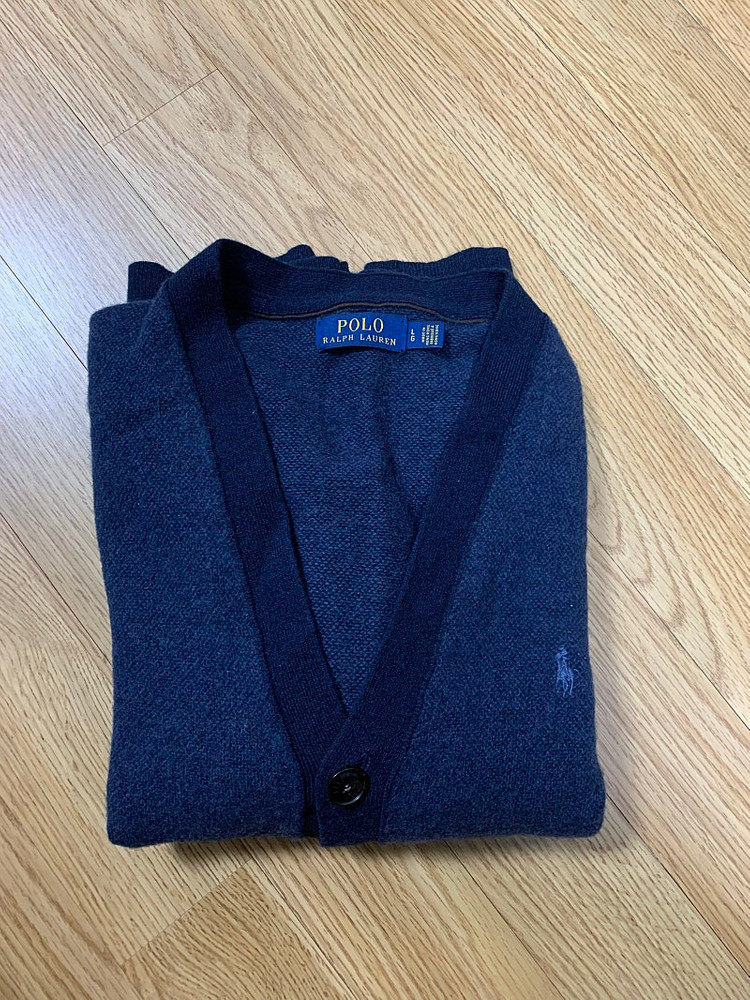 폴로 L 울 가디건 매장판 이미지