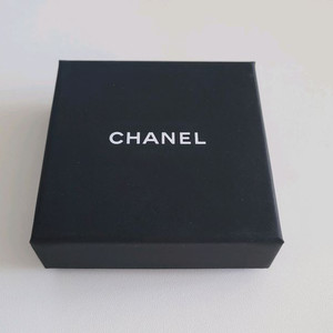 샤넬 CC로고 스타 브로치 골드 판매