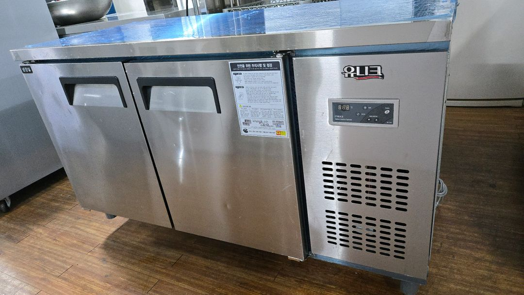 테이블 냉장고 냉동고--1