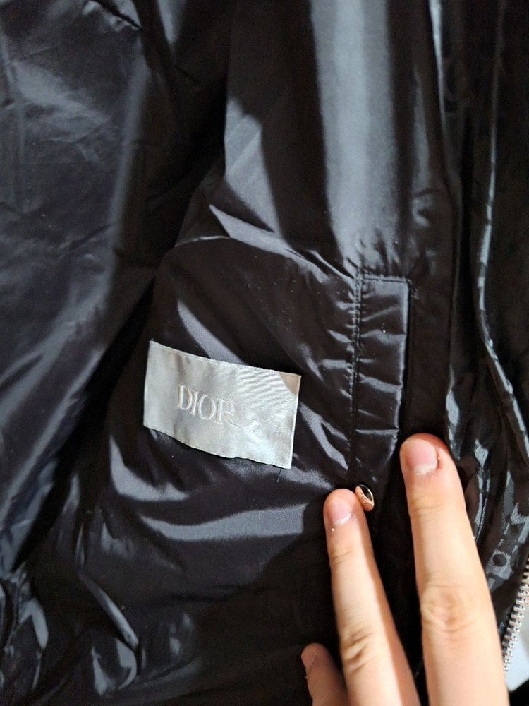 디올 패딩 이미지