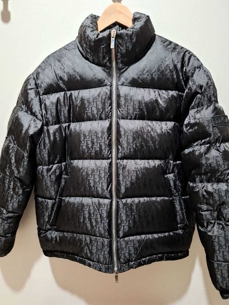 디올 패딩 이미지