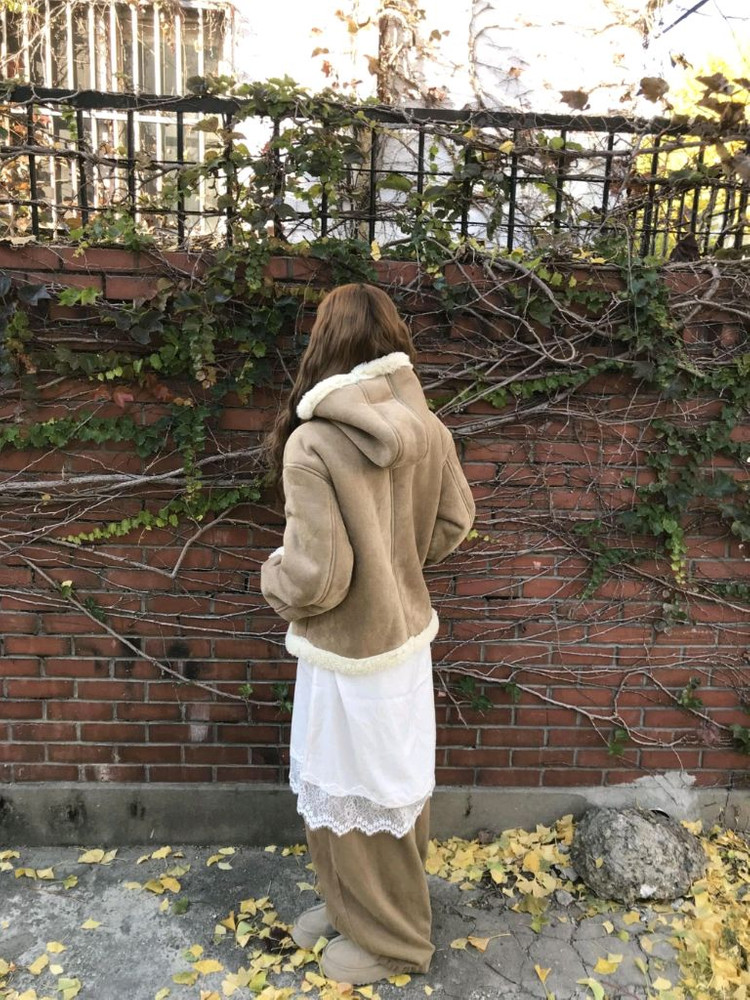 스웨이드 양털 떡볶이 무스탕 베이지--4