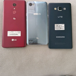 작동 안되는 부품용 핸드폰 팝니다. 이미지