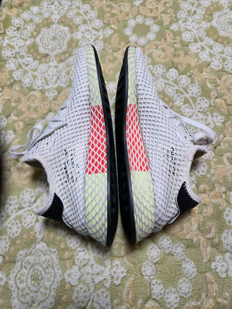 아디다스 메쉬 운동화 화이트265 이미지