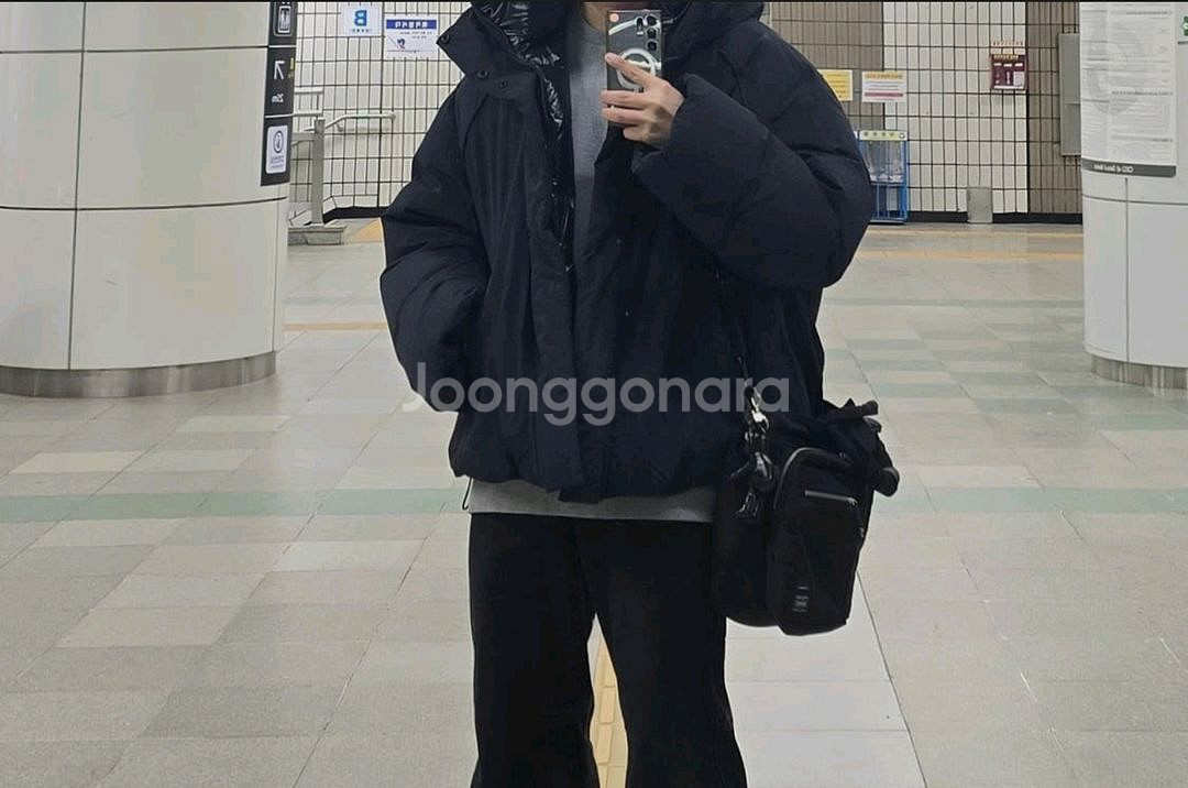 23fw 준지 189 숏 패딩 구스다운 점퍼 46사이즈(국내 100~105)--2