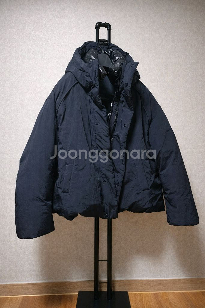 23fw 준지 189 숏 패딩 구스다운 점퍼 46사이즈(국내 100~105)--3