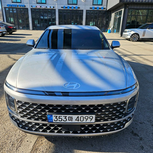 (개인)그랜저 하이브리드 GN7 익스클루시브 23년식 28,000km