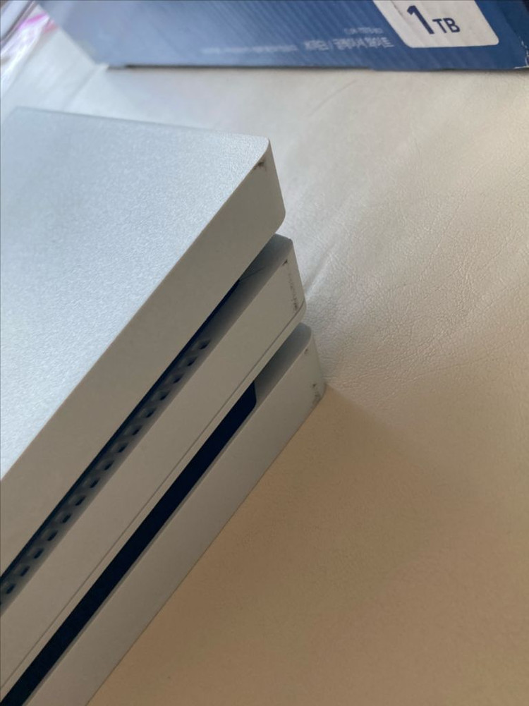 PS4 플스4 Pro 화이트 1TB 풀세트--2